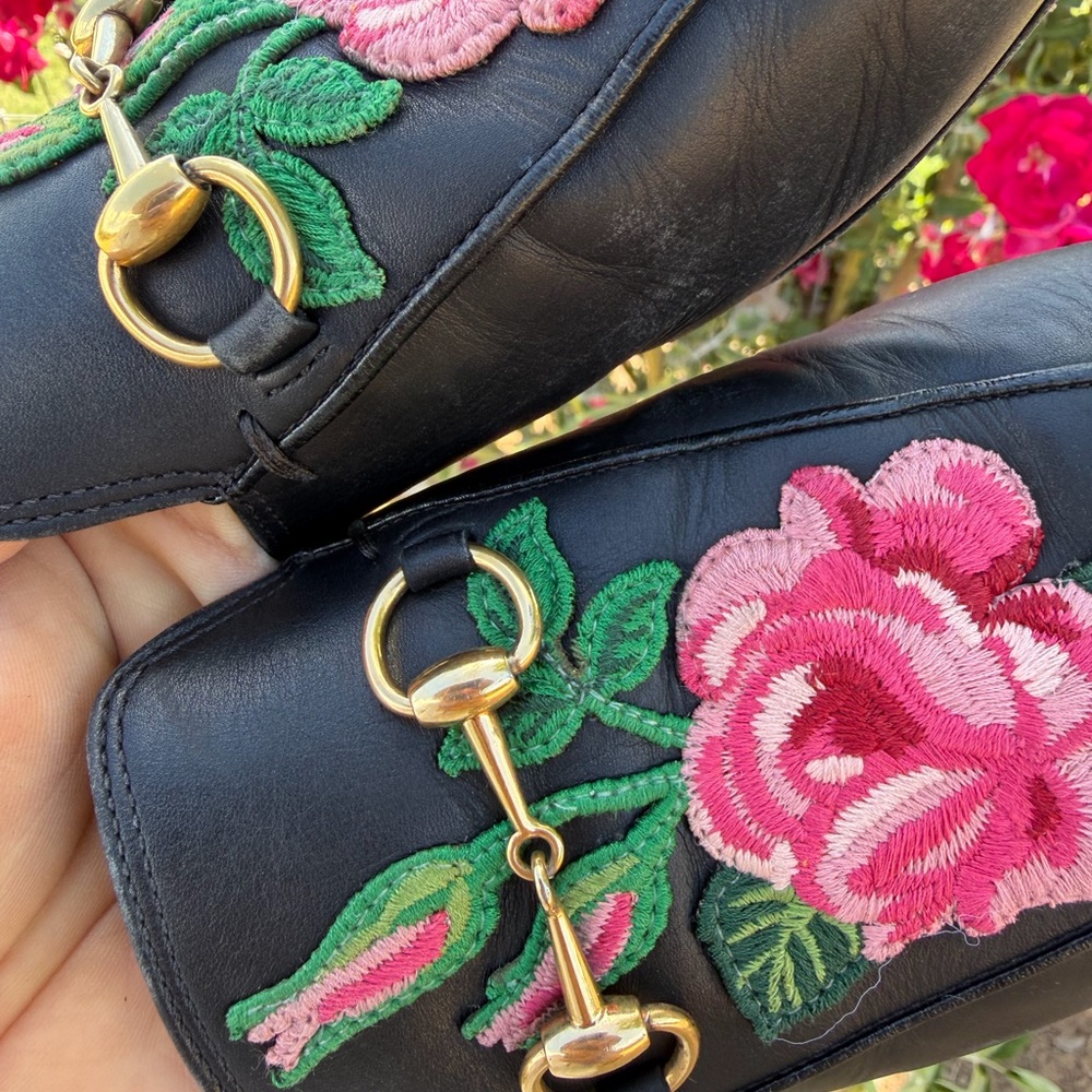 Gucci Black Leather Floral Embroidered Horsebit Mules - Picture 3 of 11
